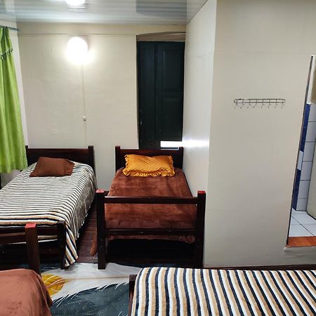 Hostal Latitud Ecuem Quito Exterior foto
