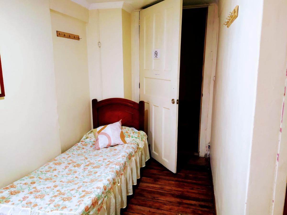 Hostal Latitud Ecuem Quito Exterior foto